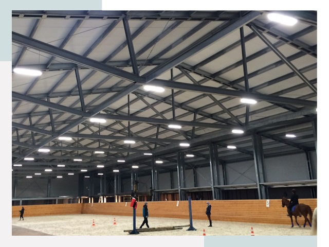 Строительство конных манежей от 621 руб в Ахтубинск